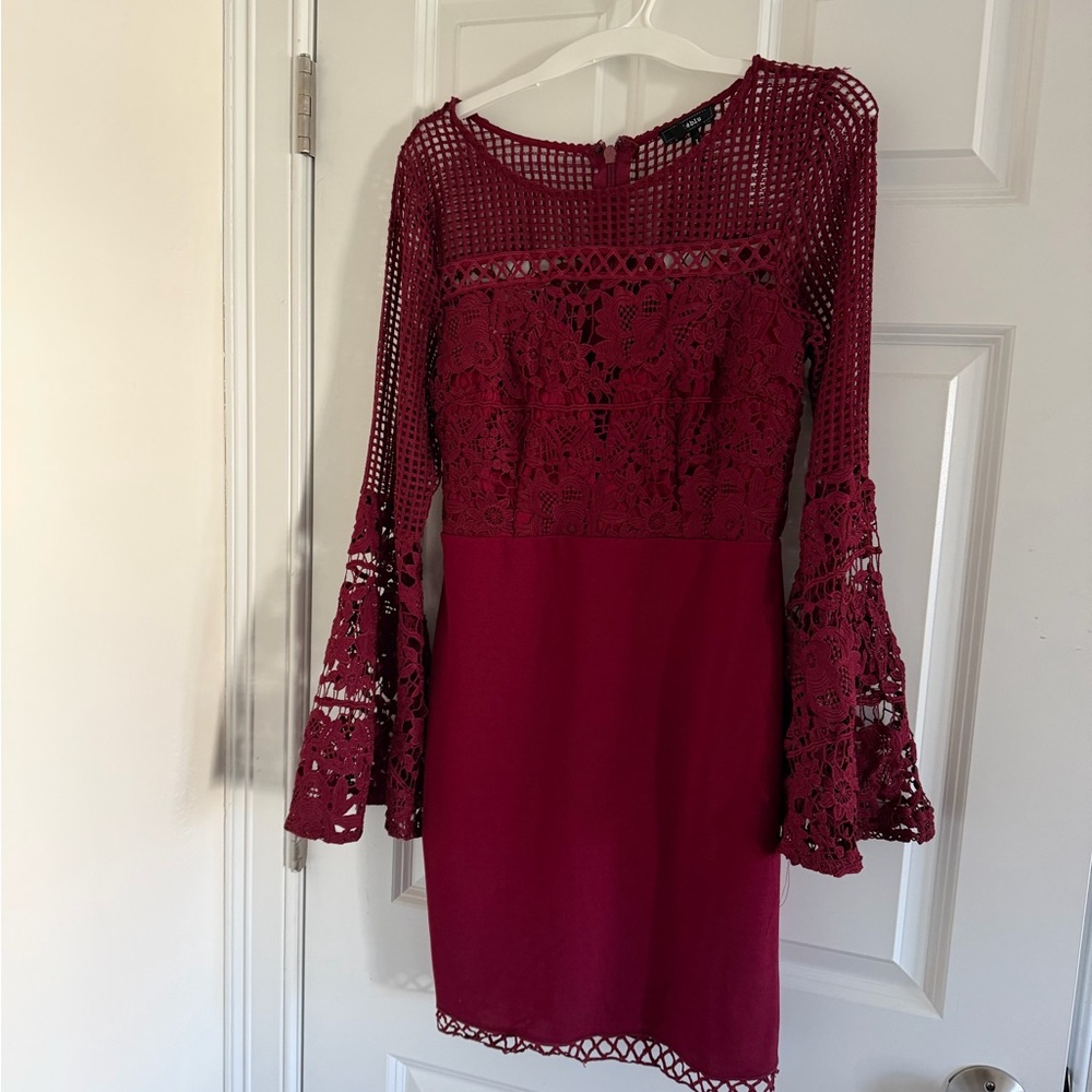 Soieblu Burgundy Long Sleeve Lace Dress